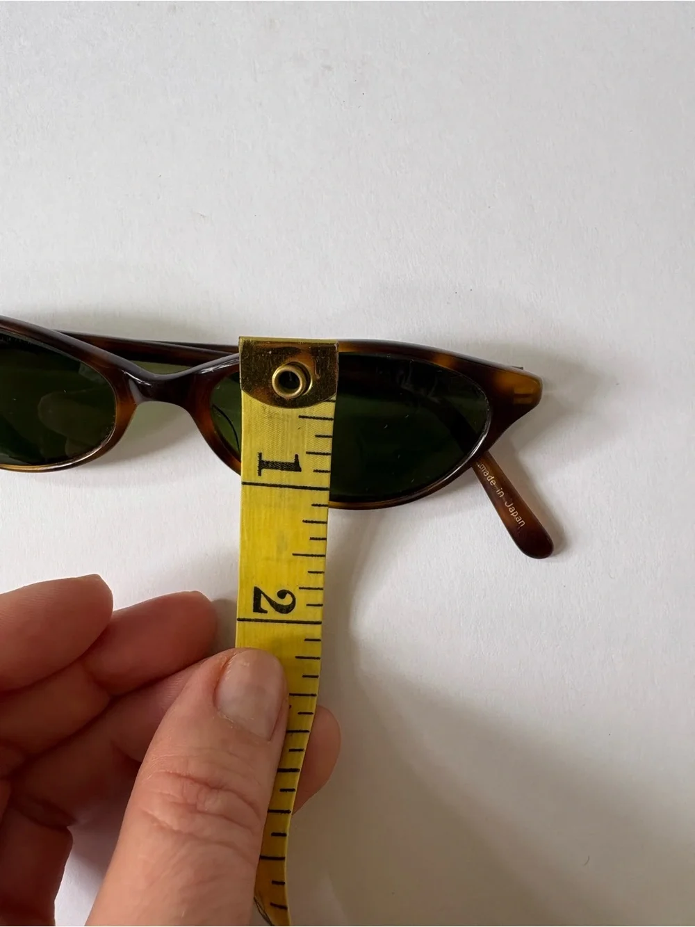 VNTG 90s Oliver Peoples Micro Oval Tortoiseshell Green Lense Sunglasses baddie